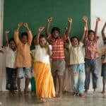 india enseña felicidad