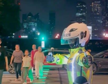 robot policía en China